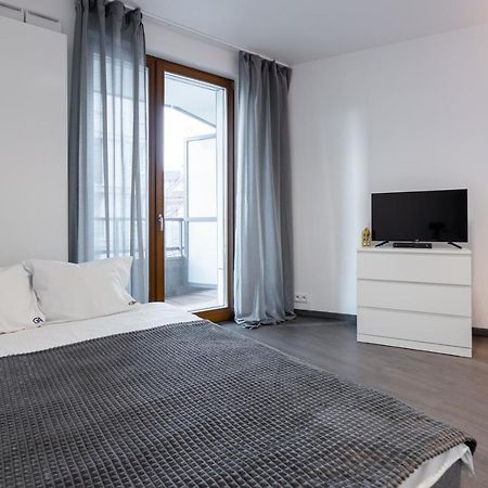 Golden Apartments Warsaw - Bright And Modern Apartments -Premium Building In Top Location- Solidarnosci ภายนอก รูปภาพ