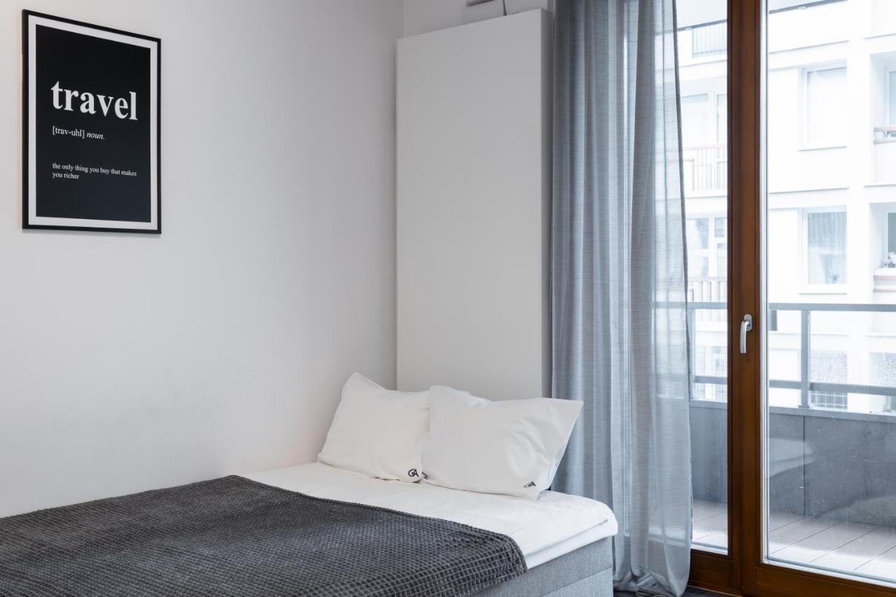 Golden Apartments Warsaw - Bright And Modern Apartments -Premium Building In Top Location- Solidarnosci ภายนอก รูปภาพ